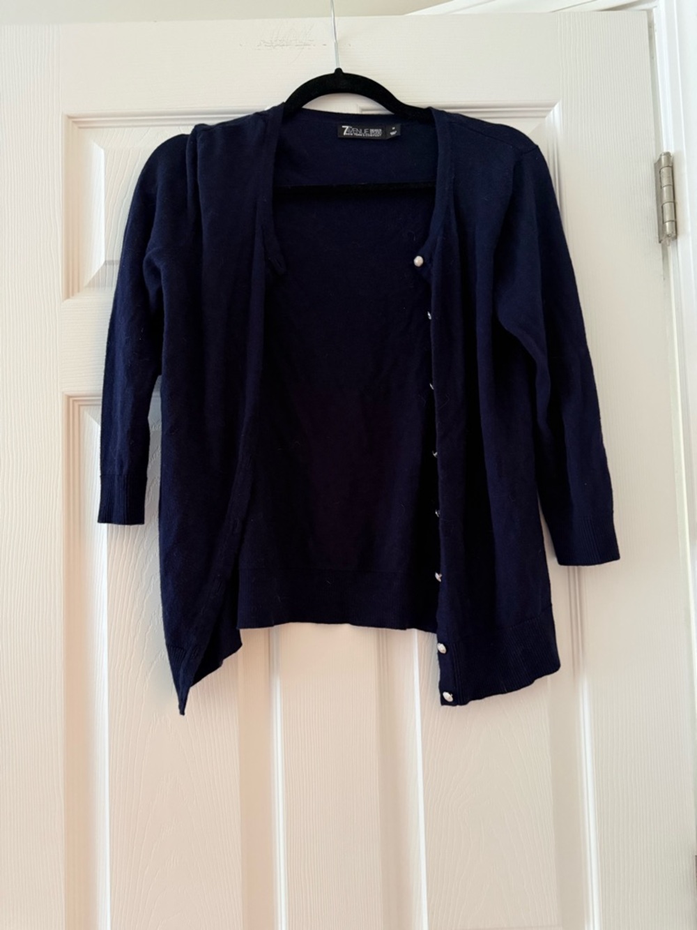 Navy Pearl-Button Cardigan ** Bundle 5+ items and name your offer!!! 💖💞